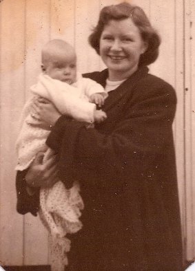 Gwen Harwood in1959, with her second son, Chris.