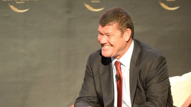 Billionaire James Packer is exploring options for a privatisation of casino operator Crown Resorts.