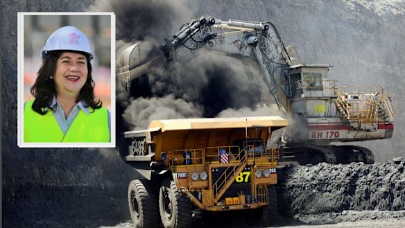 The Queensland government has given final approvals for a new coal mine in central Queensland.