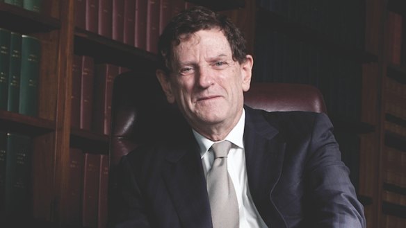Former High Court chief justice Robert French will lead a review of free speech on campus.
