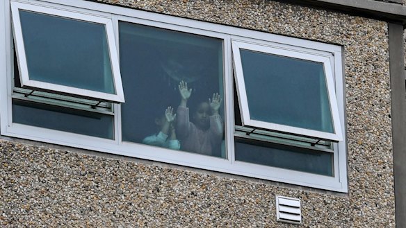 Public housing towers in Flemington and North Melbourne were locked down for five days.  that have been locked down due to Coronavirus.
Residents stuck in their flats.