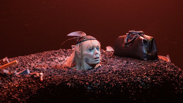 Giblin buried up to her neck in Happy Days. 