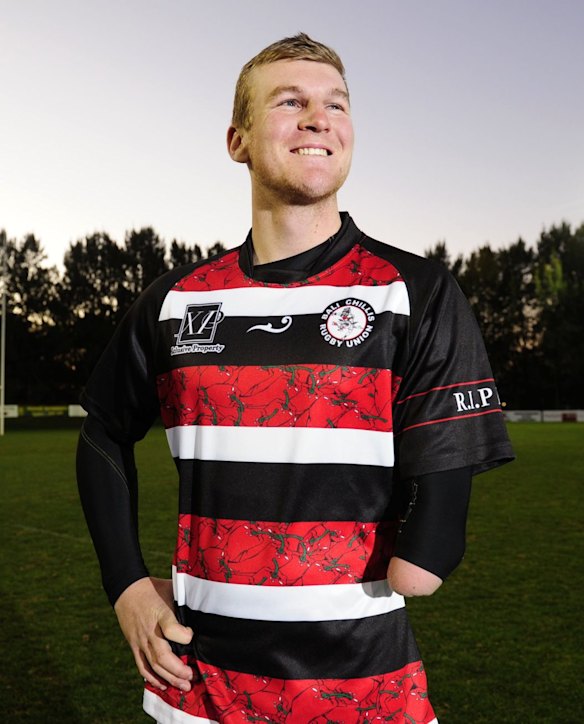 One-armed rugby league player Luke Snedden inspires teammates in ...