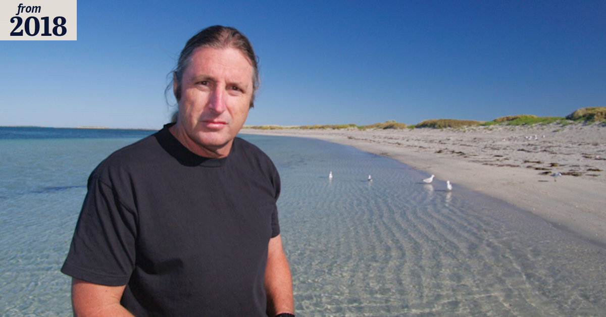 Tim Winton takes the PM to task on that $444 million donation to the Reef