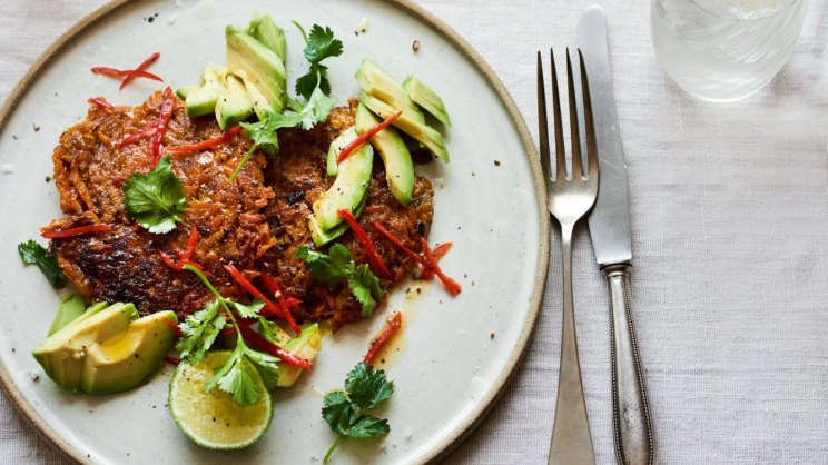 Linda McCartney's Family Kitchen: Over 90 Plant-Based Recipes