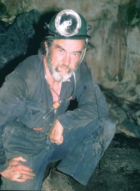 Elery maintained a lifelong passion for caves and karst systems. 