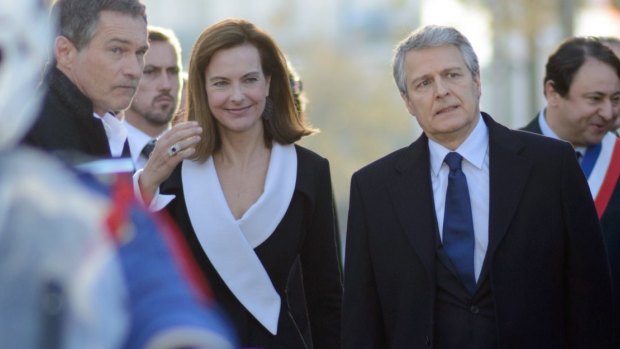 Carole Bouquet, Nicolas Marie and Bruno Wolkowitch in <i>Spin</i>.