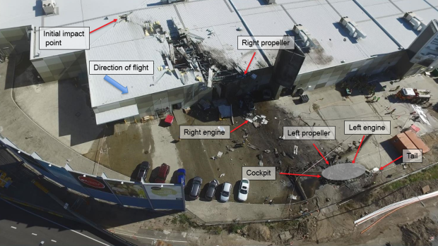 The DFO and the wreckage from the doomed flight. This image is taken from an ATSB report into the crash.