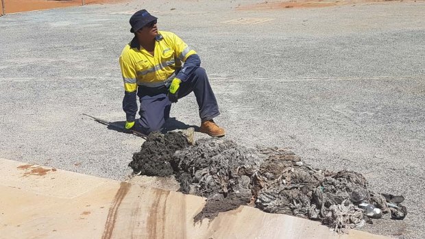 An unimpressed Water Corporation operator in the Pilbara. 