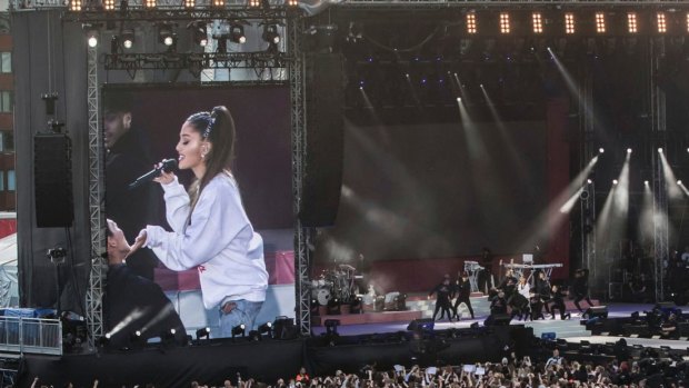 Ariana Grande took to the stage more times than expected after meeting the mother of one of the victims of the bombing.