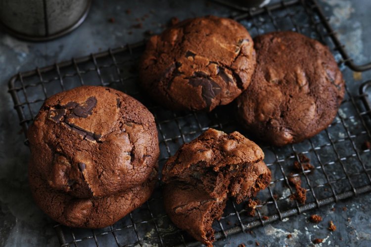 Dan Lepard's date and ginger chocolate chip biscuits.
