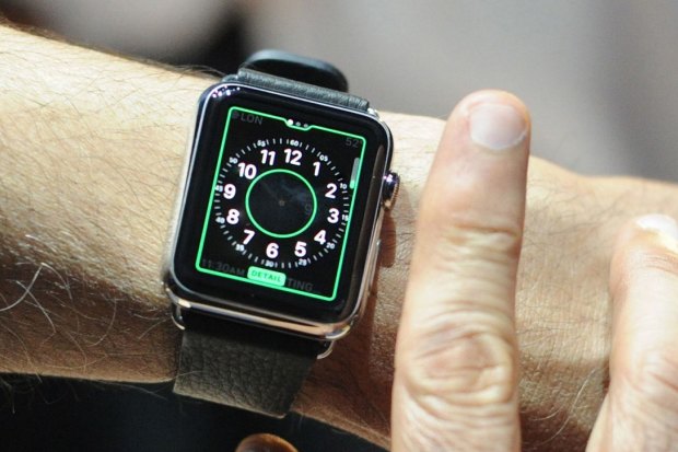 Smartwatch Wearing Drivers May Be Fined