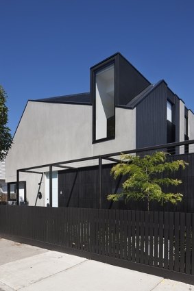 Cremorne townhouses by Nixon Tulloch Fortey Architecture aim to capture the form of neighbouring properties.