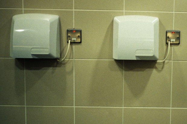 Jet hand dryers shouldn't be in hospital bathrooms, scientists say