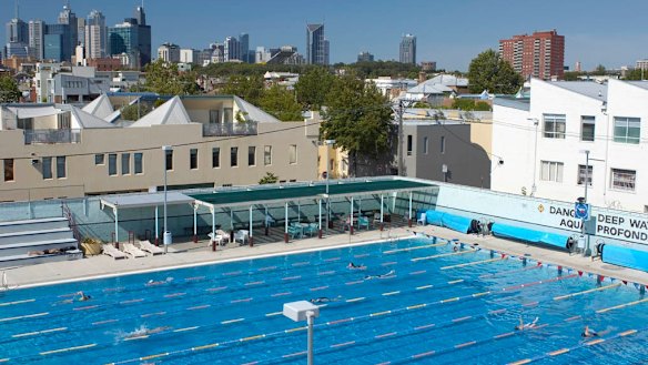 Melbourne's Fitzroy Pool is a much-loved outdoor swimming spot in summer.