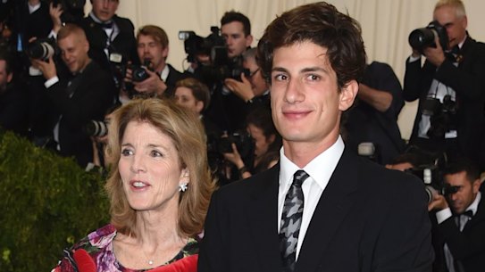 Caroline Kennedy, a sinistra, e John 