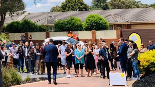 Sydney buyers starved of stock continue to storm the market and push clearance rates to exceptionally high levels.