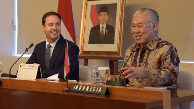 Indonesian Trade Minister Enggartiasto Lukita pictured with the then Australian trade minister, Steve Ciobo, in September last year during negotiations.