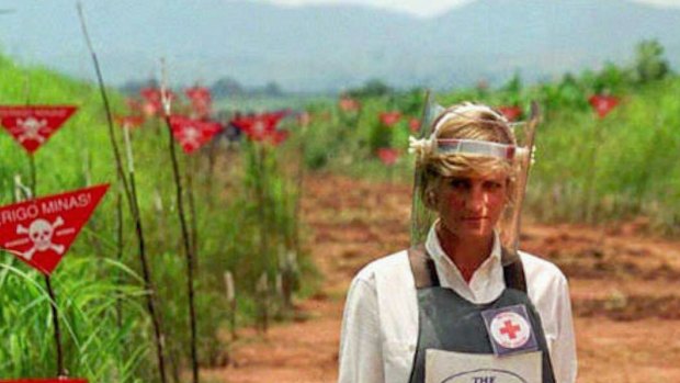 Diana, Princess of Wales, tours a minefield in body armour in Huambo, central Angola in 1997.