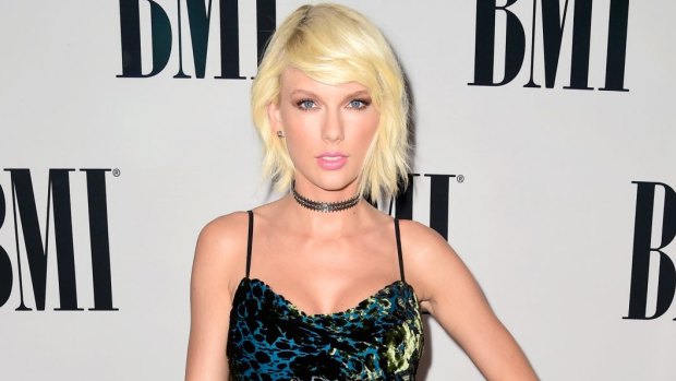 A photo Taylor Swift requested be kept private in the lead up to legal case regarding her alleged assault has been published by TMZ.