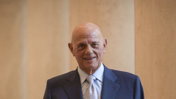 Solomon Lew takes aim at Myer over pay, board posts