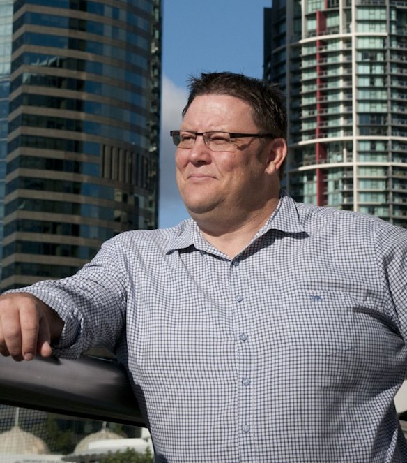 Senator Glenn Lazarus faces a challenge from the Greens and Pauline Hanson to keep his seat.