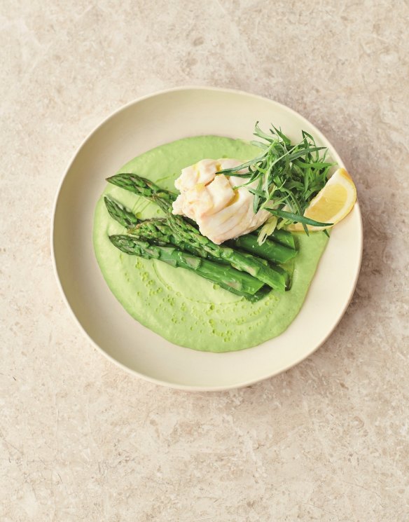 Jamie Oliver's avocado hollandaise with steamed flaky white fish.