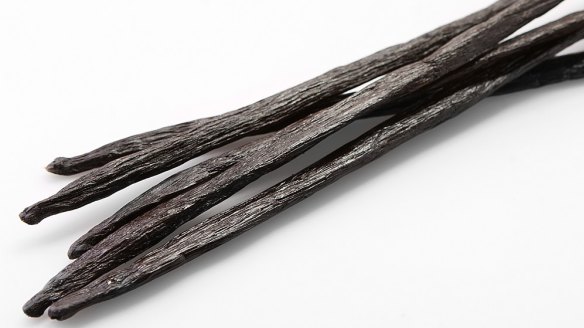 Look for vanilla pods that are robust and juicy.