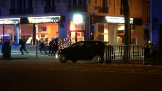 The moment of the shootout between security forces and attackers at the Bataclan concert hall.