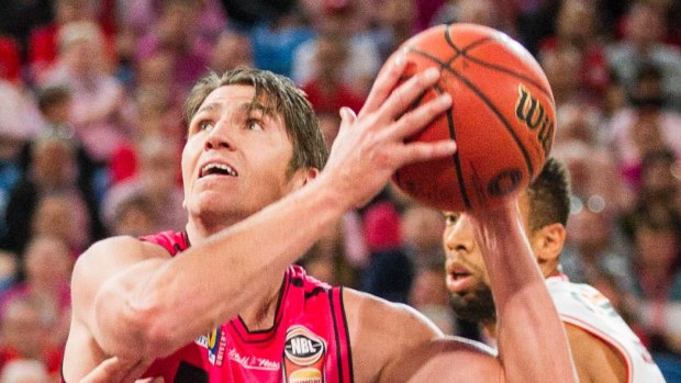 Damian Martin popped his finger while playing for Perth Wildcats.