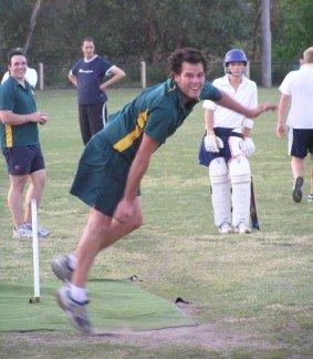 David Dick bowled for Glen Iris Cricket Club. Pictured here at a training session in 2006-07.