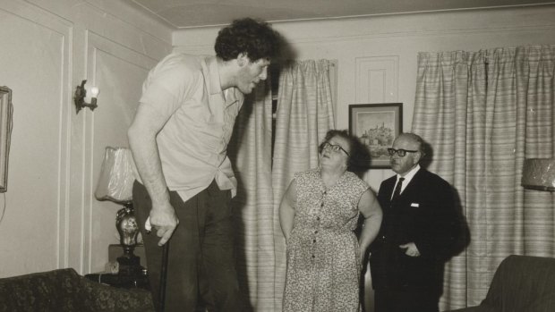 <i>A Jewish giant at home with his parents in the Bronx, N.Y.</I> (1970)