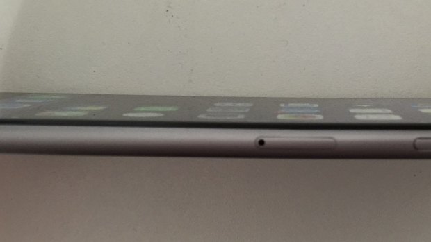 A distinct curve in an iPhone 6 Plus.