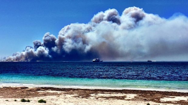 Help is being offered by locals in Esperance to those who have no shelter.