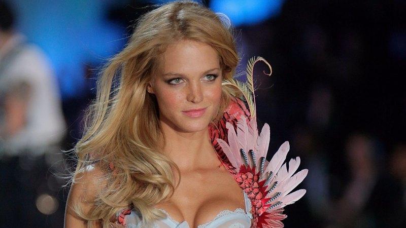Model Erin Heatherton Says She Used Diet Pills to Lose Weight as Victoria's  Secret Angel