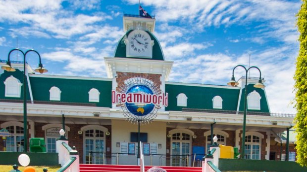 Dreamworld will remain closed at least until Monday following the accident which claimed four lives. 