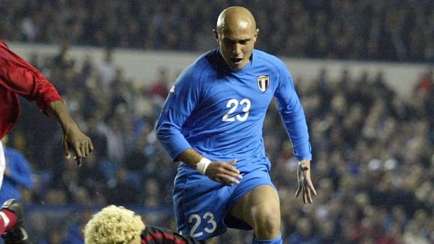 Massimo Maccarone playing for Italy in 2002.