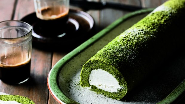 Green tea roll cake.