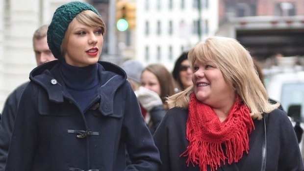Health check ... Taylor Swift, left, encouraged her mother, Andrea Finlay, to get screened for cancer prior to Christmas.