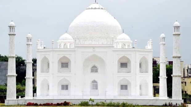 The house has been constructed with white marble procured from Makrana, the same place that gave the Taj Mahal its marble.