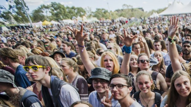 Crowds at the Groovin' The Moo Canberra.