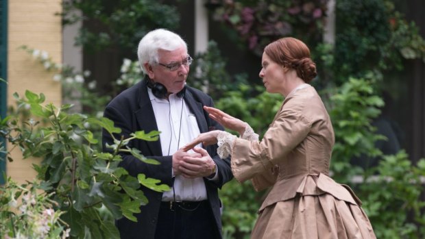 Terence Davies and Cynthia Nixon on the set.