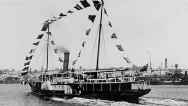 The Lucinda during a cruise on the Brisbane River.