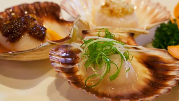 Scallops served at Me Wah restaurant, Tasmania