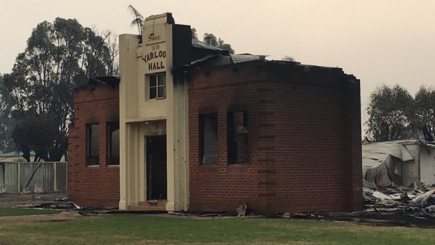 A bushfire has completed devastated the south west WA town of Yarloop.
