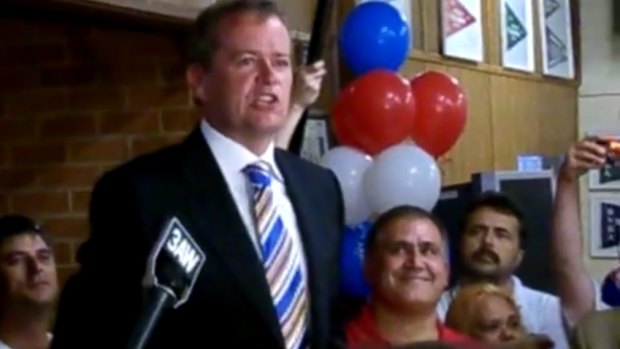 Cesar Melhem (red shirt) was the successor of Bill Shorten (wearing tie) as secretary of the AWU.