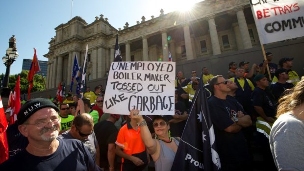 Workers protest about 457 Visas in 2013. The Department of Immigration will now allow overseas workers to stay in Australia for a year without the 457 visa.