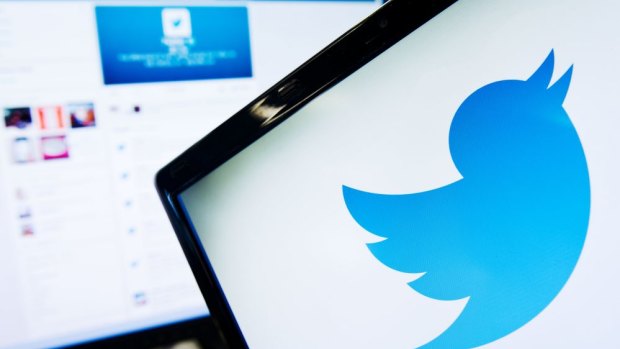 Twitter denies it agreed to block 'extremist' accounts.