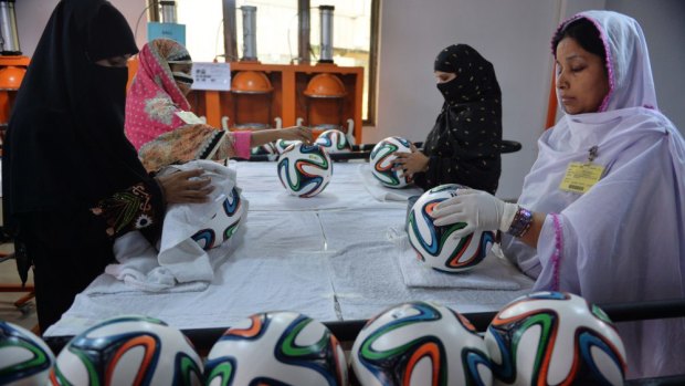 Despite Pakistan having a FIFA world ranking of 159, the Forward Sports company has a proud history of manufacturing top-class balls for football competitions, including the Champions League and the German Bundesliga. 