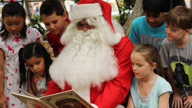 Murri Christmas teaches how different cultures celebrate Christmas around the world.